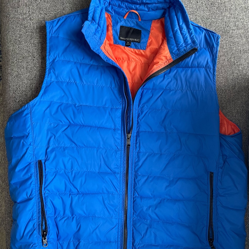 Banana Republic XL male puffer vest